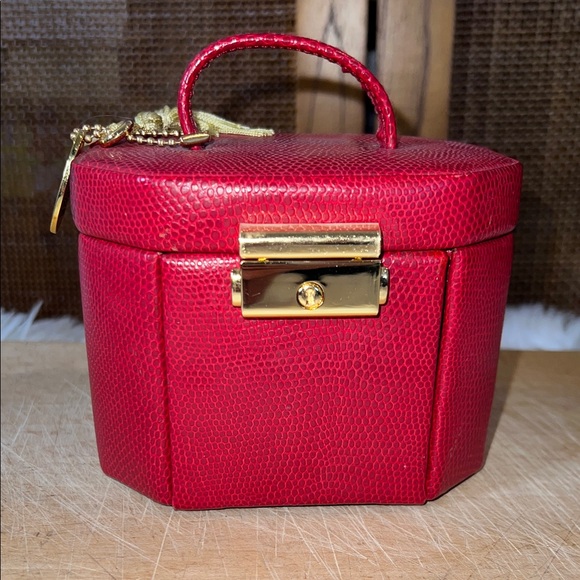 Wolf Designs Leather Travel Jewelry Box - Picture 1 of 10